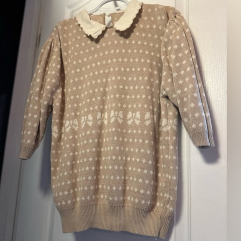 Vintage beige and white collared knit sweater with a bow design - M/L